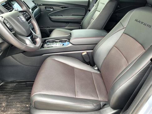 Used 2025 Honda Ridgeline Black Edition image 16