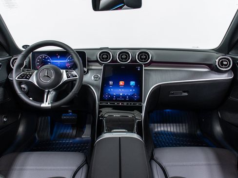 Used 2025 Mercedes-Benz C 300 4MATIC Sedan image 18