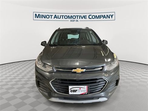 Used 2017 Chevrolet Trax LT image 3