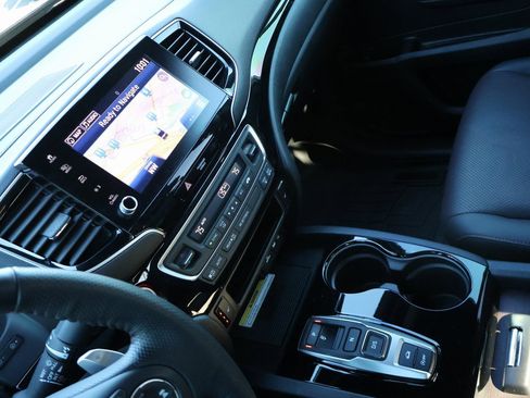 Certified 2021 Honda Ridgeline Black Edition image 19