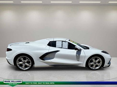 Used 2023 Chevrolet Corvette Stingray Premium Conv w/ 3LT RWD image 2