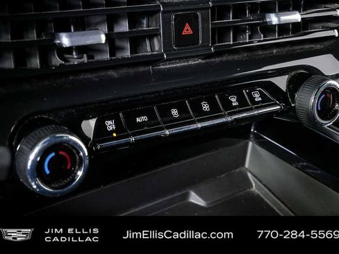Used 2025 Chevrolet Tahoe LT AWD/4WD image 15