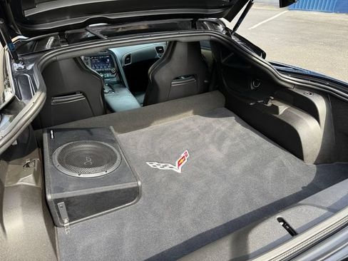Used 2019 Chevrolet Corvette Stingray Coupe RWD image 23