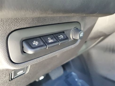 Used 2022 GMC Terrain SLT w/ Infotainment Package II image 20