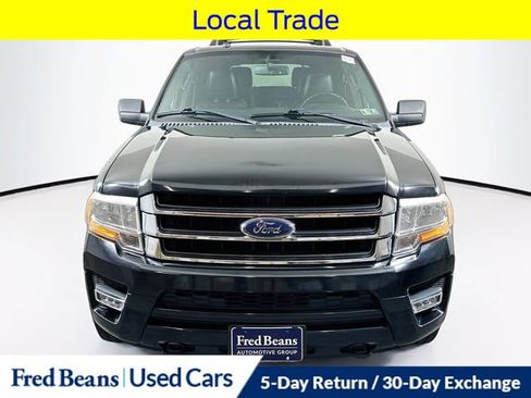 Used 2016 Ford Expedition XLT w/ Equipment Group 202A AWD/4WD image 2