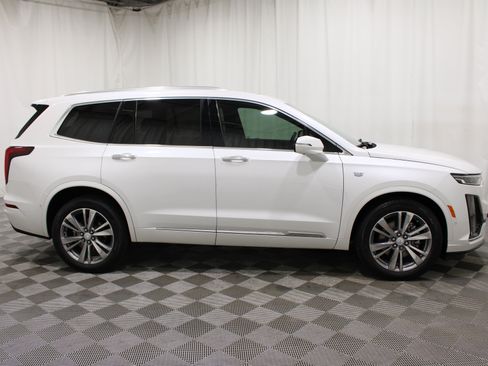 Used 2022 Cadillac XT6 Premium Luxury w/ Platinum Package AWD/4WD image 33