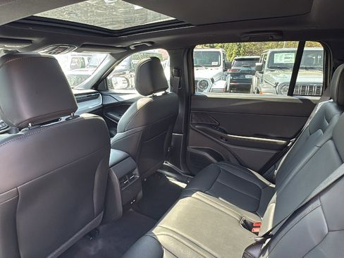 New 2026 Jeep Cherokee Limited image 30