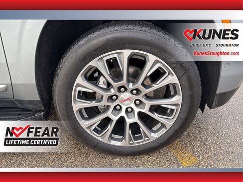 Used 2025 GMC Yukon Denali image 15