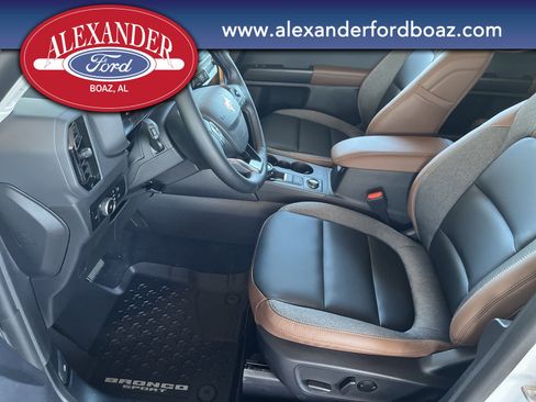 New 2024 Ford Bronco Sport Outer Banks w/ Tech Package image 9