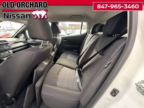 Used 2025 Nissan Leaf S image 12