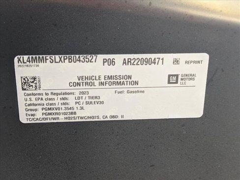 Used 2023 Buick Encore GX Essence w/ Experience Buick Package FWD image 27