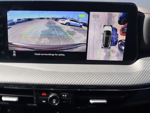 Used 2025 Nissan Kicks SR image 15