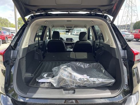 Certified 2026 Nissan Rogue SV AWD/4WD image 16