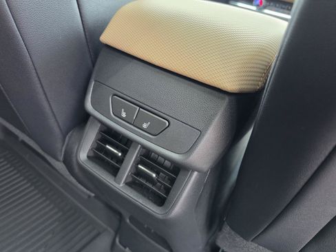 Used 2026 Chevrolet Equinox ACTIV w/ Convenience Package III AWD/4WD image 21