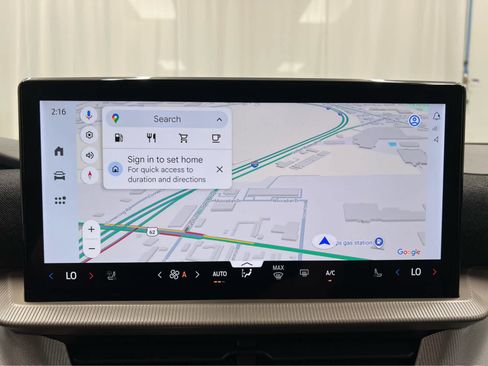 Used 2025 Ford Explorer Active w/ Active Comfort Package image 5