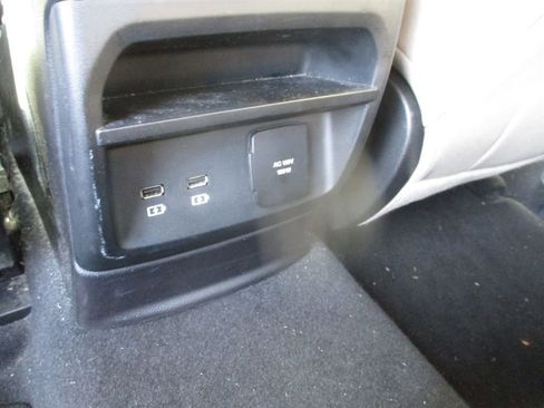 Used 2019 Ford Ranger XLT image 9