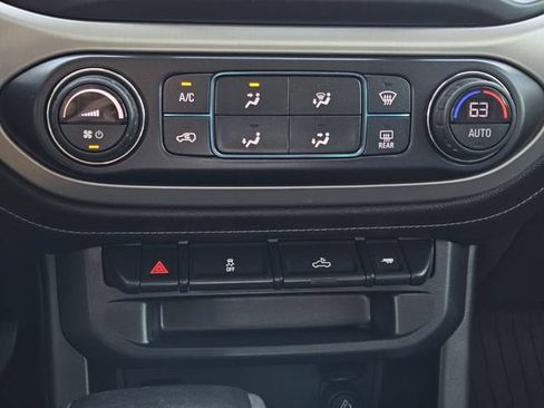 Used 2018 GMC Canyon SLE w/ SLE Convenience Package AWD/4WD image 19