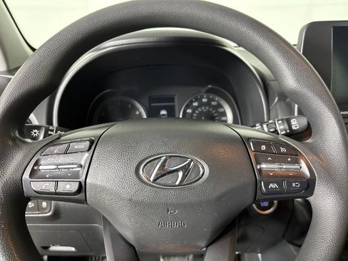 Used 2022 Hyundai Kona SEL w/ Cargo Package FWD image 10