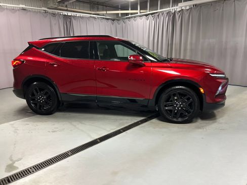 Used 2024 Chevrolet Blazer RS w/ Enhanced Convenience Package image 8