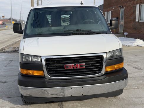 Used 2020 GMC Savana 2500 w/ Driver Convenience Package image 2
