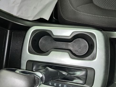 Used 2022 Chevrolet Colorado LT w/ Fleet Safety Package image 21