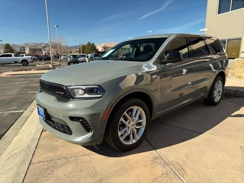 Used 2023 Dodge Durango GT image 4