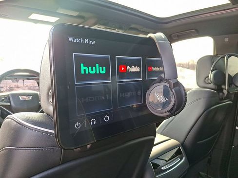 Used 2023 Cadillac Escalade ESV Premium Luxury w/ Performance Package image 11