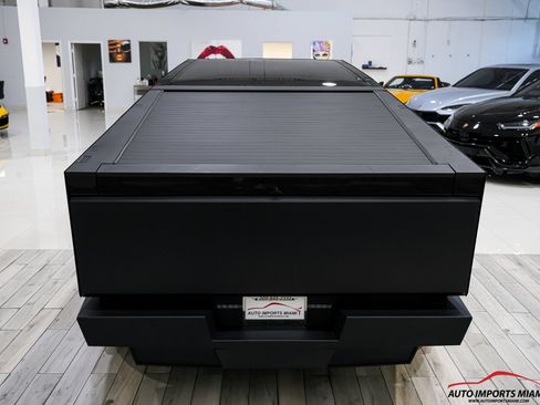 Used 2026 Tesla Cybertruck AWD Crew Cab image 18
