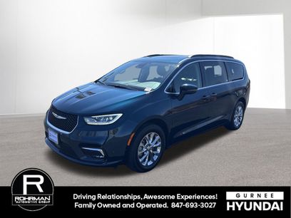 Used 2022 Chrysler Pacifica Touring-L