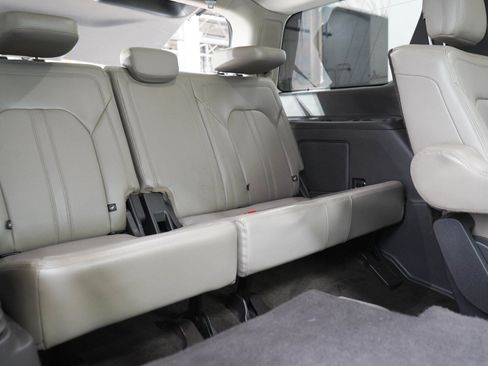 Used 2019 Ford Expedition Limited w/ Special Edition Package AWD/4WD image 13