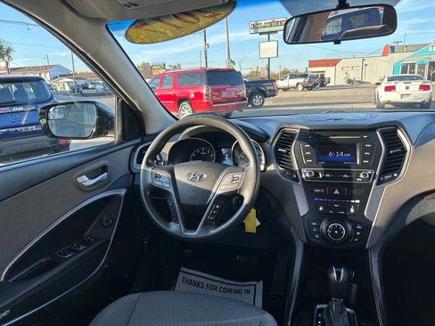 Used 2017 Hyundai Santa Fe Sport image 21