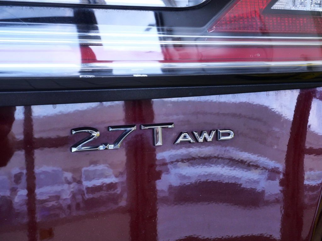 Used 2019 Lincoln Nautilus Reserve AWD/4WD image 7