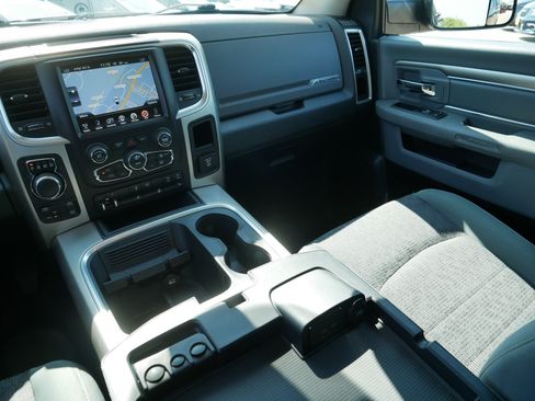 Used 2017 RAM 1500 Big Horn AWD/4WD image 11