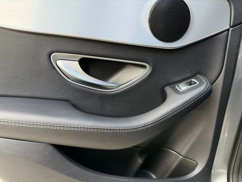Used 2018 Mercedes-Benz C 300 Sedan image 18
