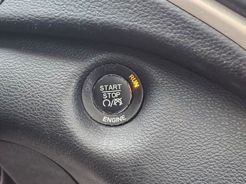 Used 2016 Jeep Cherokee Limited w/ Trailer Tow Group image 42