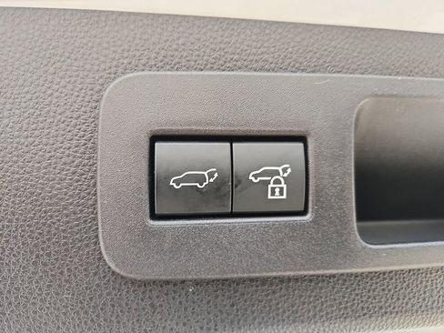 Used 2023 Lexus LX 600 F Sport image 29