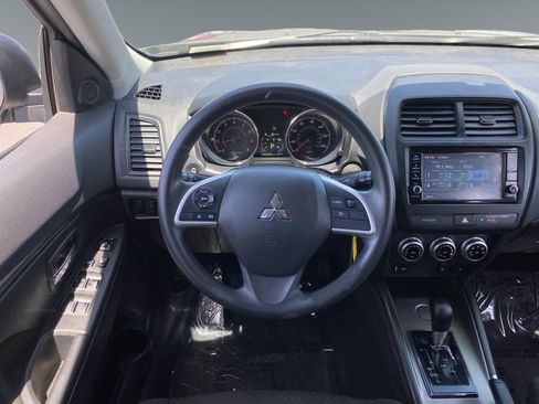 Used 2022 Mitsubishi Outlander Sport LE FWD image 12