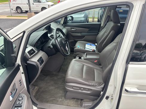 Used 2015 Honda Odyssey Touring image 17