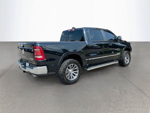 Used 2022 RAM 1500 Laramie AWD/4WD image 4