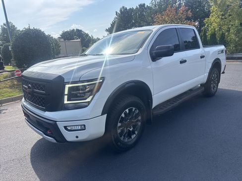 Used 2023 Nissan Titan PRO-4X w/ Pro-4x Utility Package AWD/4WD image 5