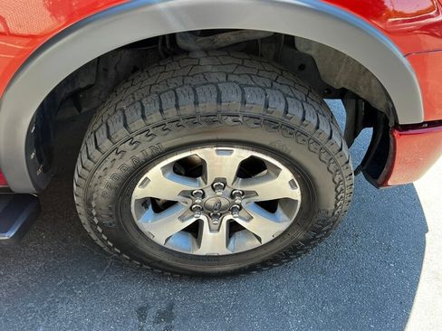Used 2014 Ford F150 FX4 w/ Equipment Group 402A Luxury AWD/4WD image 14
