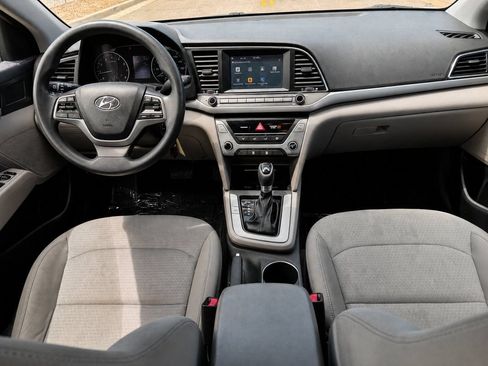 Used 2017 Hyundai Elantra SE FWD image 10