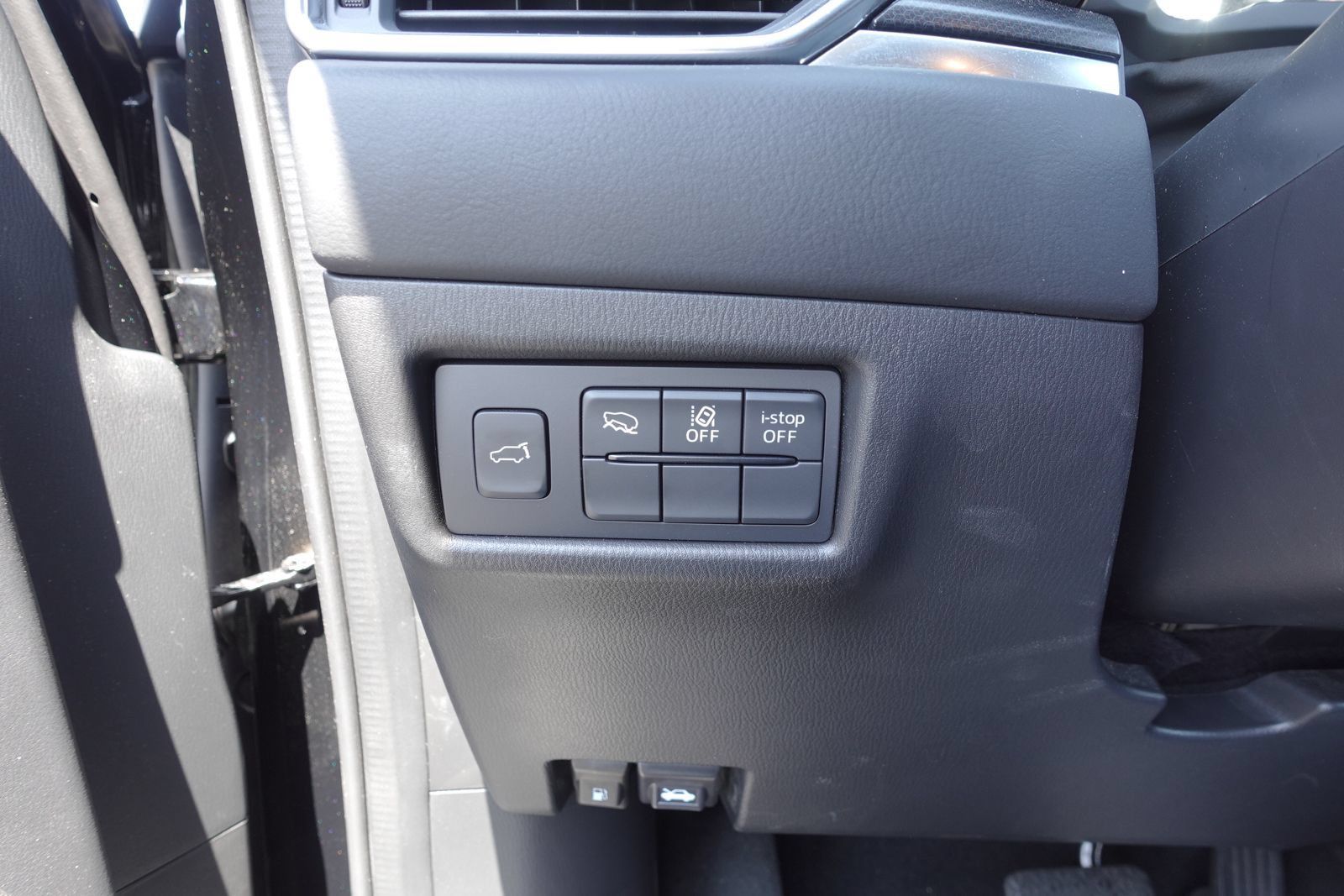 Certified 2025 MAZDA CX-5 Carbon Edition AWD/4WD image 18