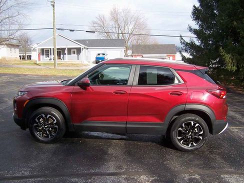 Used 2023 Chevrolet TrailBlazer LT w/ Convenience Package image 7