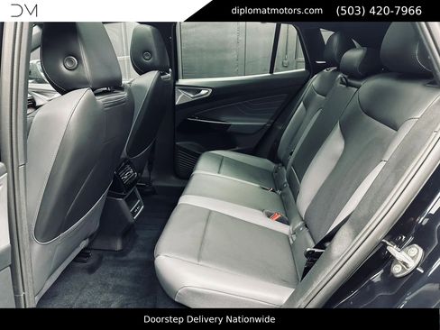 Used 2024 Volkswagen ID.4 Pro S AWD/4WD image 23