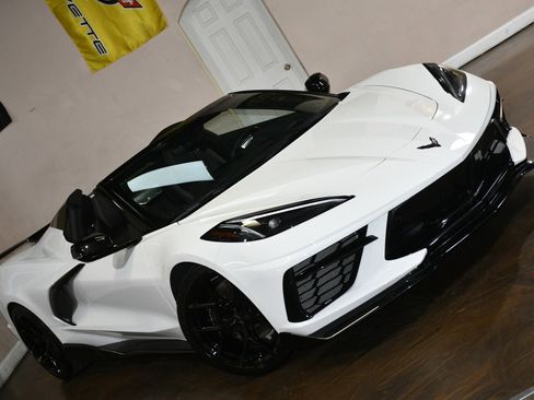 Used 2022 Chevrolet Corvette Stingray Preferred Conv w/ Z51 Performance Package RWD image 77