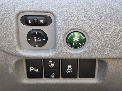Used 2019 Honda Pilot Touring image 32