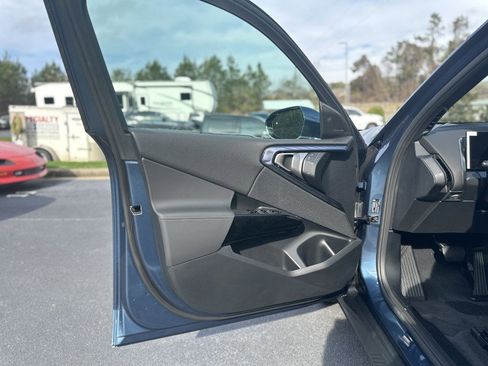 New 2026 BMW X3 xDrive30 w/ Premium Package image 12