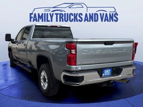 Used 2024 Chevrolet Silverado 2500 LT AWD/4WD image 3