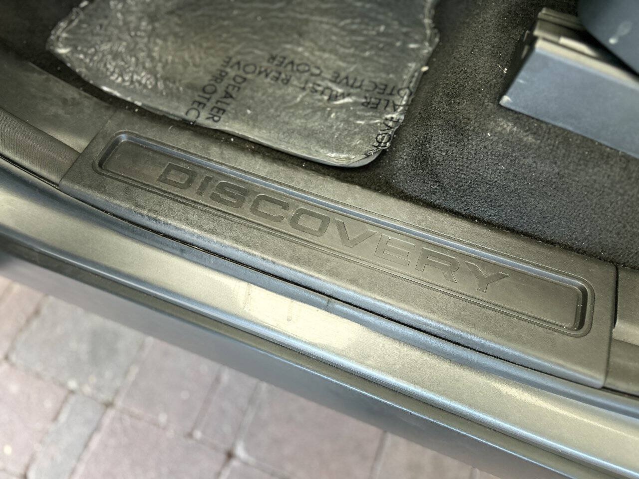 Used 2018 Land Rover Discovery SE AWD/4WD image 36